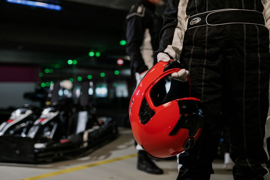Dicas para proteger o carro na volta às corridas em 2026: Guia completo para manter seu veículo seguro