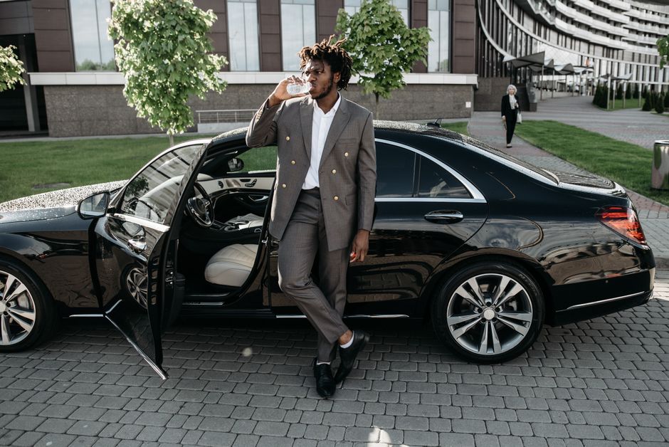 Como escolher o carro ideal para quem trabalha com moda em 2026: guia completo