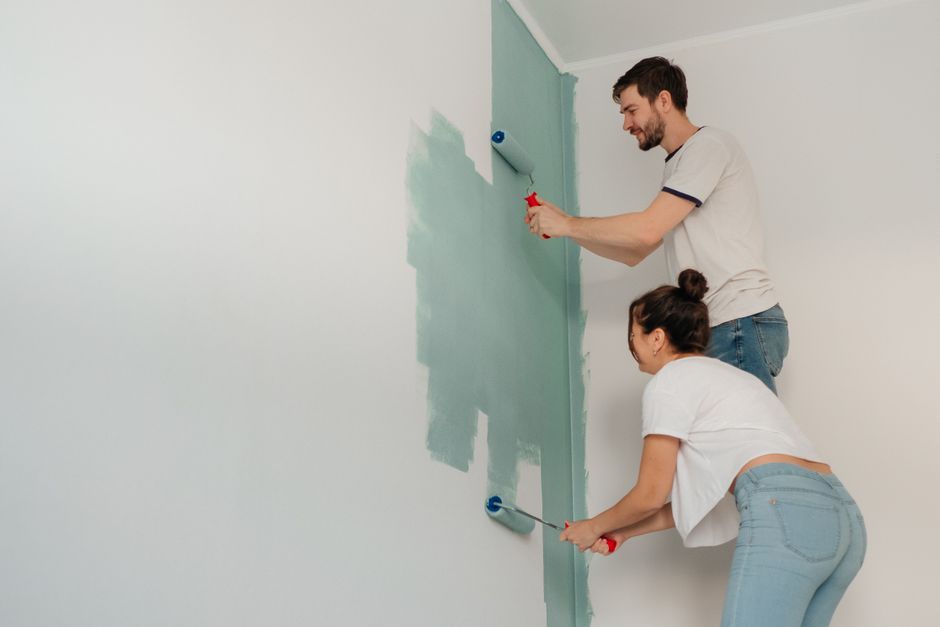 Dicas práticas para renovar ambientes gastando pouco
